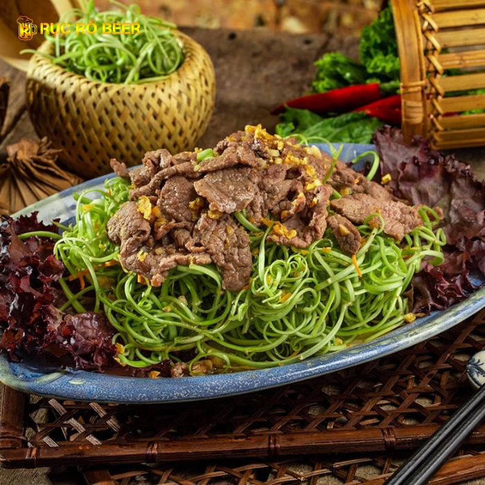 Rau muong che tron bo (1)